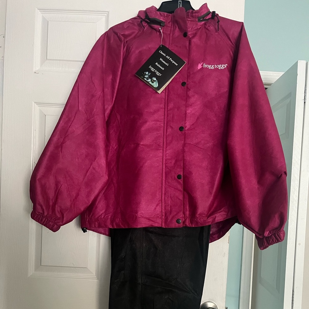 Frogg Toggs women’s classic all-purpose waterproof breathable rain suit
